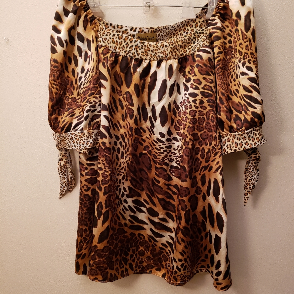 Women blouse